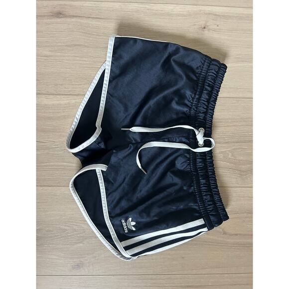 Adidas Women's Originals London Slim 70s Shorts - Navy Blue - Small - Picture 3 of 9